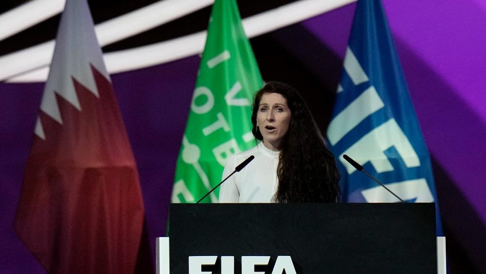 FIFA und Katar kritisierten LGBTQ-Rechte und Arbeitssicherheit vor der Auslosung der Weltmeisterschaft