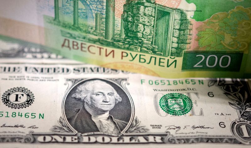 Der russische Rubel fällt angesichts neuer Sanktionen auf Rekordtiefs