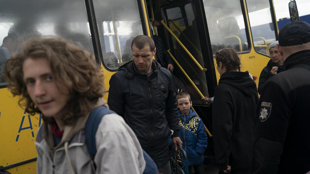 „Keine humanitären Korridore“: Die Ukraine sagt, die Evakuierungen von Mariupol seien durch russischen Beschuss gestoppt worden