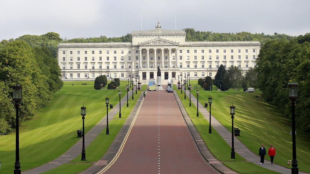 Könnte Sinn Féin bei den Wahlen in Nordirland die meisten Sitze gewinnen?