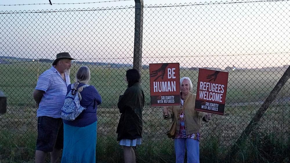 Der britische Asylflug nach Ruanda wurde nach einem Beschluss des Europäischen Gerichtshofs abgesagt