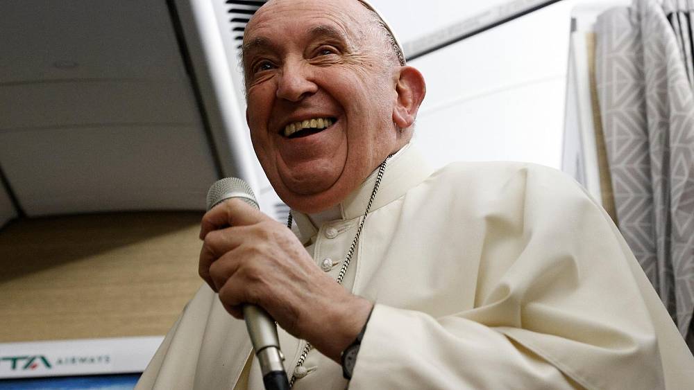„Es ist keine Katastrophe.  Sie können den Papst ändern: Papst Franziskus sagt, er werde langsamer oder in den Ruhestand gehen