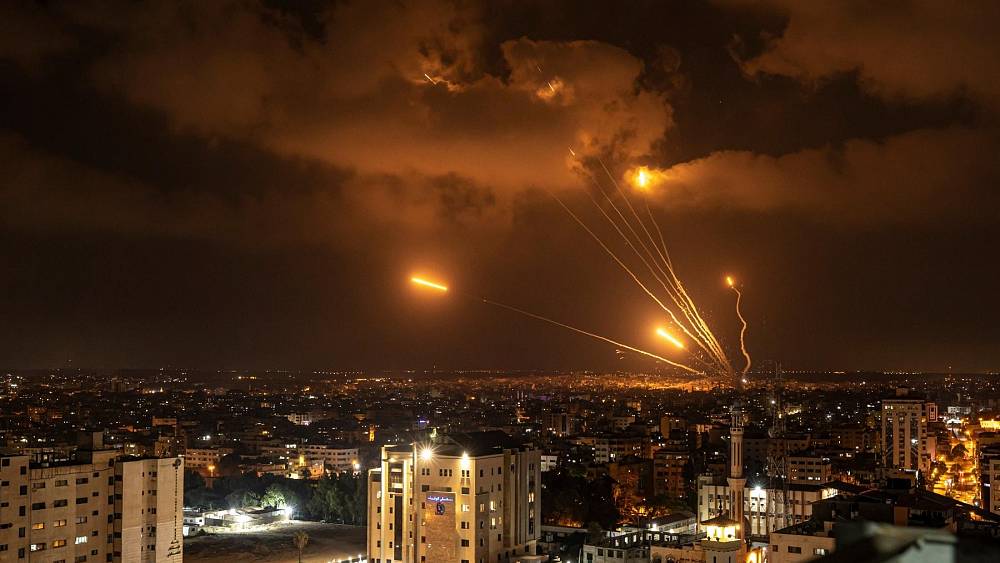 Israelische Luftangriffe töten 10 in Gaza, darunter hochrangige militante Kommandeure