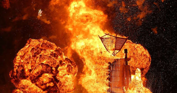 Polizeibericht 16 Verhaftungen, 1 Todesfall bei Burning Man 2022 - EDM.com