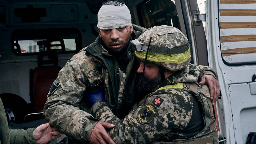 Ukraine-Krieg: Kiew befürchtet „Stadt des Todes“, als Truppen sich Cherson inmitten des „russischen Abzugs“ nähern