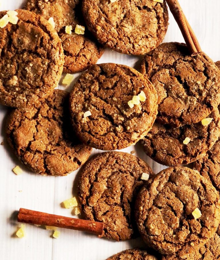 Chewy Ginger Molasses Cookies from Hummingbird Thyme best christmas cookie recipes