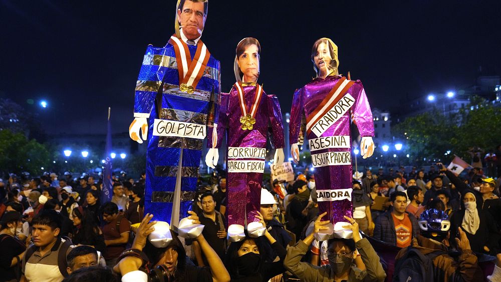 Mehr als 20 Menschen sterben bei Protesten: Perus Präsident ruft zum Frieden auf