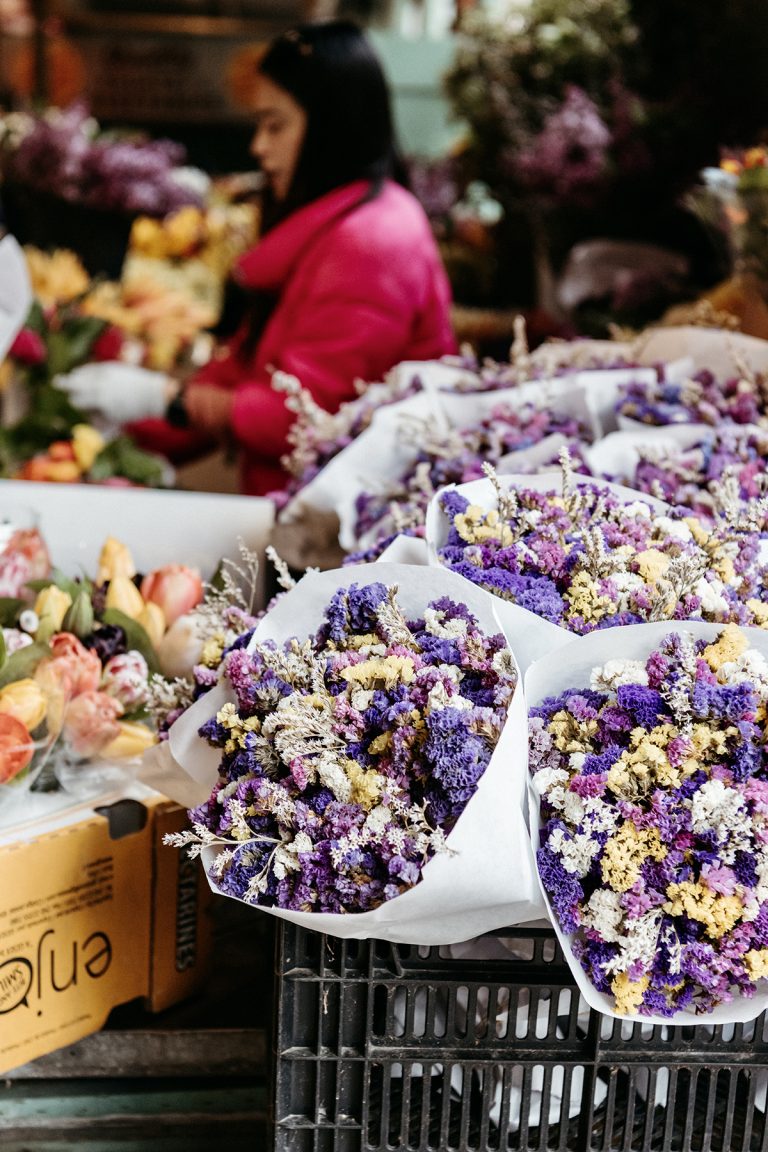 lila Marktblumen